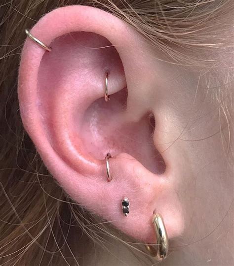 @jengrajeda ☆ | Arete en la oreja, Piercing oreja aro, Piercings oreja