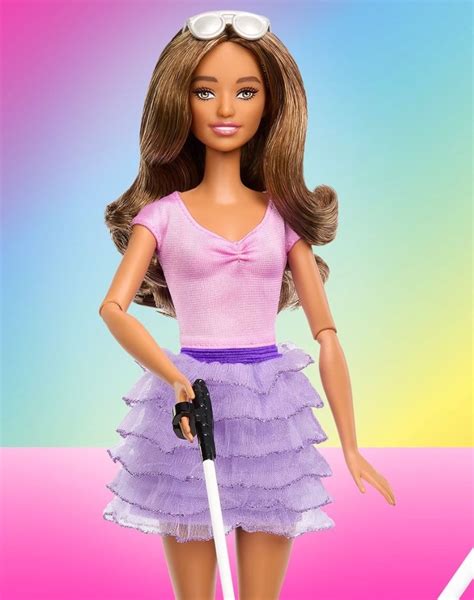 Barbies Com Deficiência - Mattel lança primeira Barbie com deficiência visual; veja outras ...