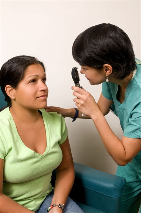 Free picture: female, patient, process, receiving, eye, examination