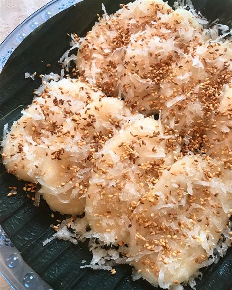 palitaw recipe traditional filipino sticky rice cakes