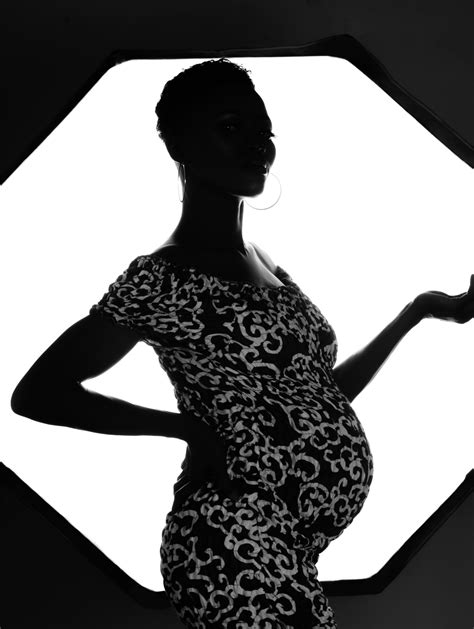 Pregnant African Woman Pictures | Download Free Images on Unsplash