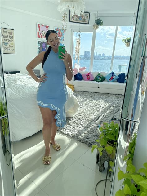 Yesjulz on Twitter: "Fitting into my old clothes again 🙌🏼😭 https://t.co