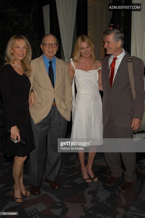 ELAINE JOYCE Feet - AZNudeFeet