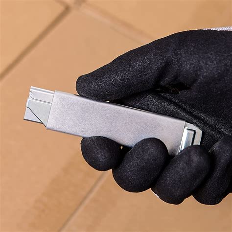 Industrial Box Cutter, Made in USA - SafetyCutters.net
