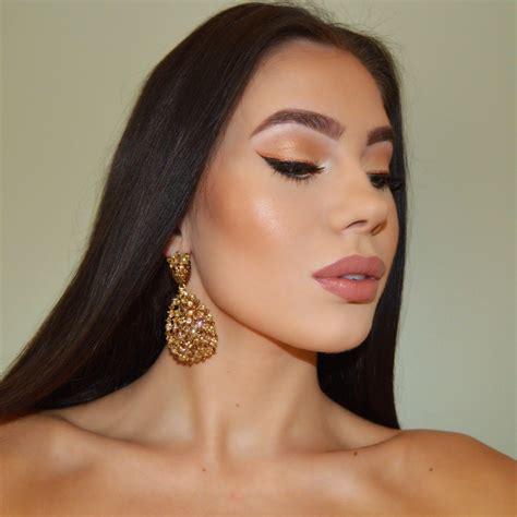 LAURA BADURA FASHION & BEAUTY | Evening makeup, Fashion beauty, Laura