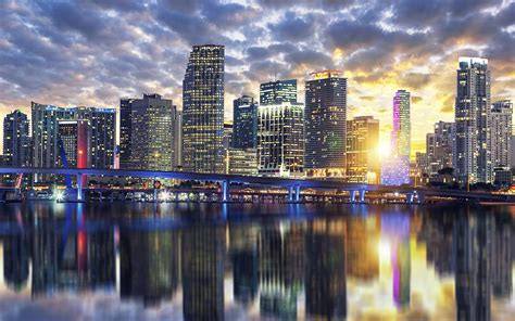 Miami City Wallpapers - Top Free Miami City Backgrounds - WallpaperAccess