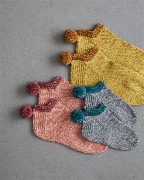 27 Free & Easy Sock Knitting Patterns (Great for Beginners!) - Sarah Maker