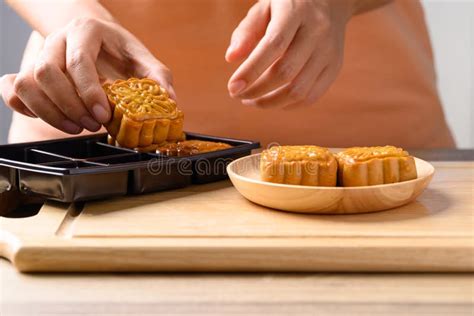 Chinese Mooncake, Traditional Dessert Celebrating in Chinese New Year ...