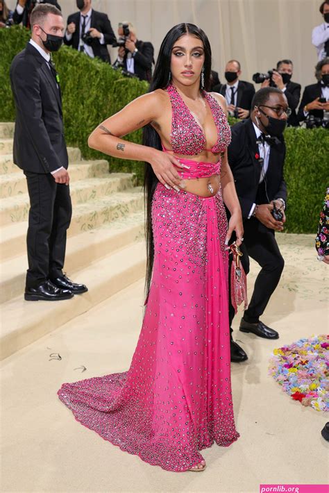 Sensation Daisy Drew: The Untold Story! - Truth or Fiction