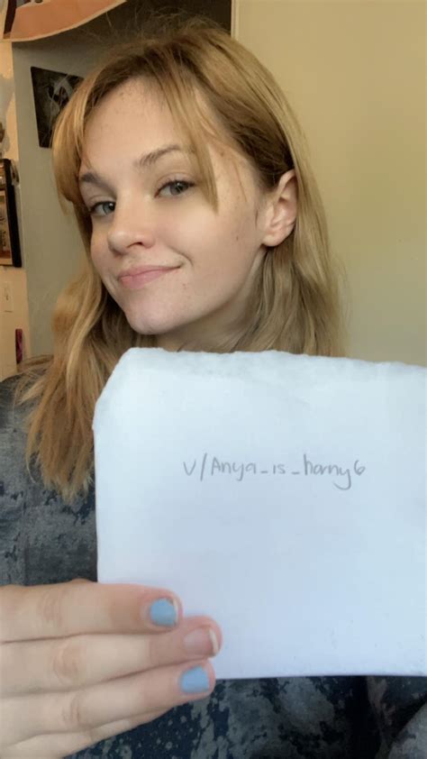 Looking for my first lesbian experience! : r/winnipeggonewild