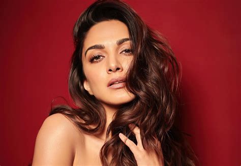 Kiara Advani went bo*ld wearing a backless dress, created a sensation ...