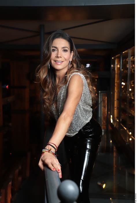 ¿Es Paty Manterola, el personaje que muestran en la serie de Luis