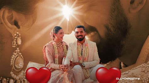 KL Rahul and Athiya Shetty's wedding pics go viral