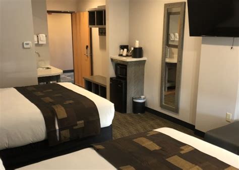 West Yellowstone Lodging - Lodging at Yellowstone