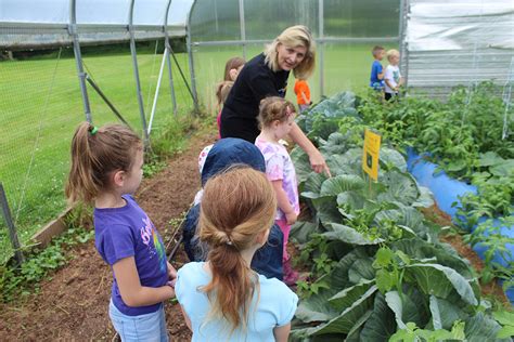 Farm to School : West Virginia Department of Agriculture