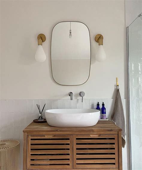minimalist small bathroom ideas    simple