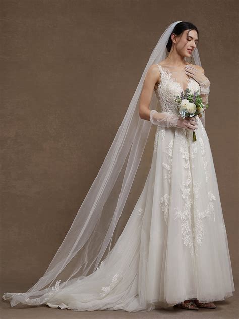 White Lace Wedding Dress Spaghetti Sleeveless A-Line Gown | fehaute