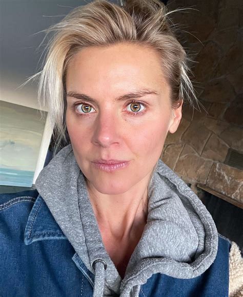 Eliza Coupe Nude Photos and LEAKED Porn - Scandal Planet