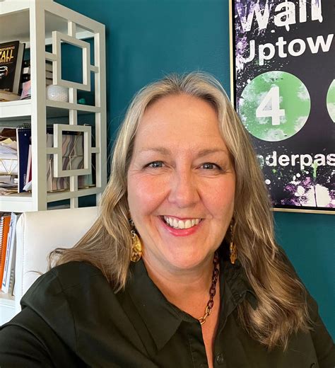 5 Simple, Yet Powerful Networking Tips to Meet Anyone at Any Time - The