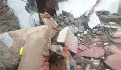 death toll  wall collapse rises    odisha