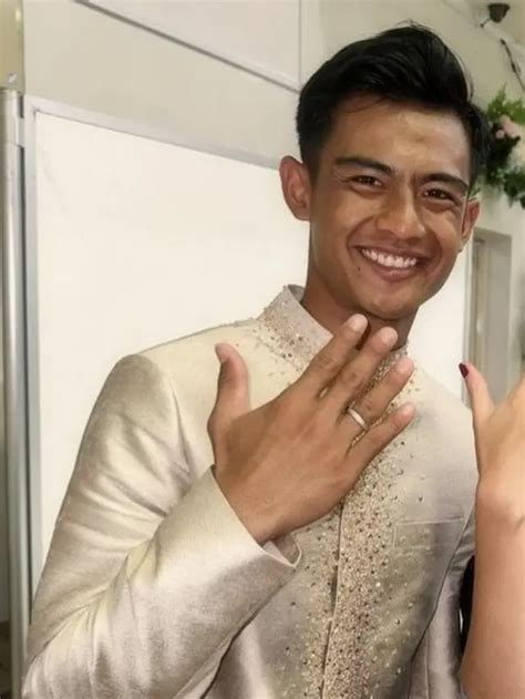 Terungkap Cincin Nikah, Mas Kawin, hingga Seseran Pratama Arhan untuk ...