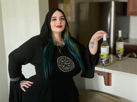 Ask a Fat Model: Actress & Plus-Size Model Lilith Fury - Body