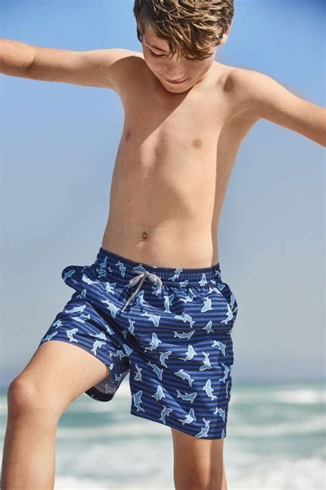 Young cute boys – Artofit