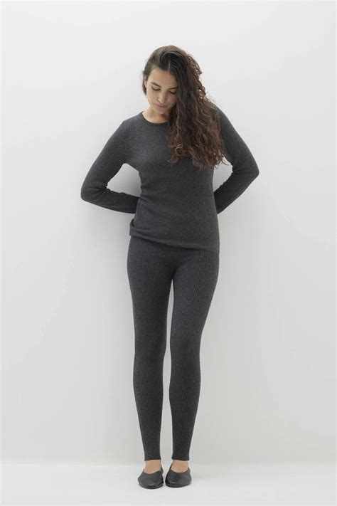 Women's Addy Cashmere Crewneck Sweater – NAKEDCASHMERE