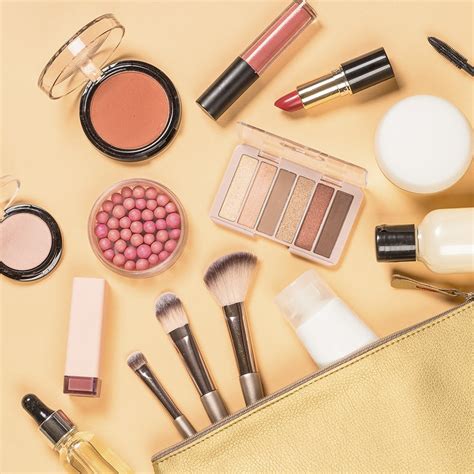 lakme  sugar makeup sets  nykaa  inr  lbb