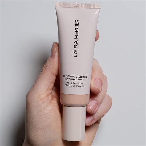 Laura Mercier Tinted Moisturizer Natural Dewy SPF 30 Review - Coffee