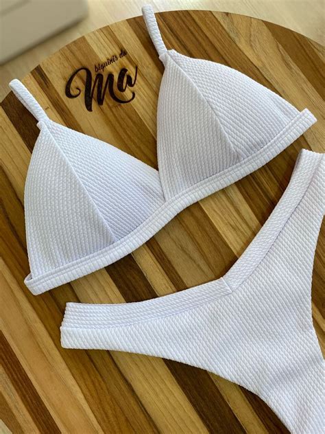 Modelo Linda E Corpo Escultural De Micro Biquini Branco - Biquini Poliana Ranhura Branco - Biquínis da Ma