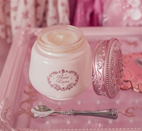 flower  makeup review   legit lizzie  lace