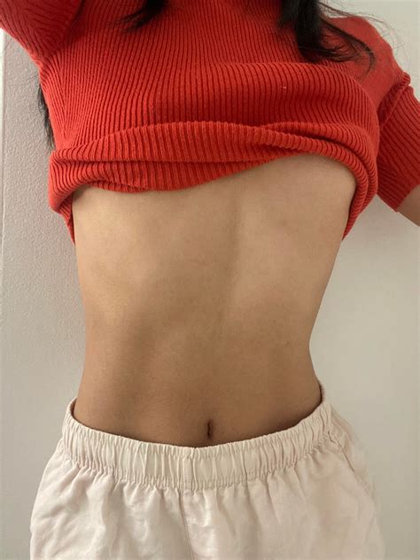 I give you permission to eat off my tummy. : r/midriff
