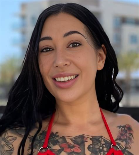 Wednesday Nyte (Actress) Age, Wiki, Net Worth, Photos, Family