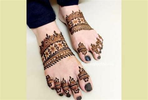 ka mahatha dazaina fata  pairon ki mehandi ki design