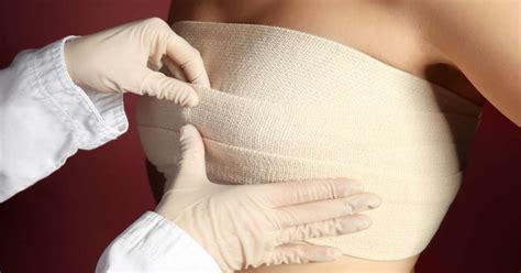 Mamoplastia E Mastopexia - Mastopexia e mamoplastia sem silicone: entenda como são as cirurgias