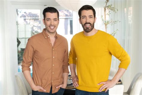 Realscreen » Archive » HGTV inks new multi-year talent deal with Scott ...