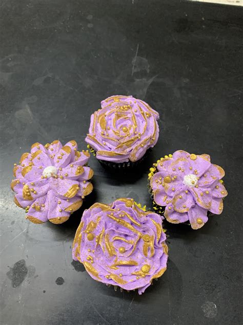 Some of Dessyy's latest photos! Always bold and bad. 😂😜 : r/Dessyyc