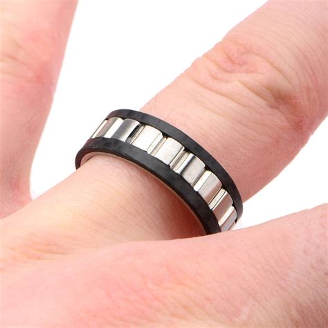 Stainless Steel Center Ladder + Solid Carbon Fiber Ring // Silver