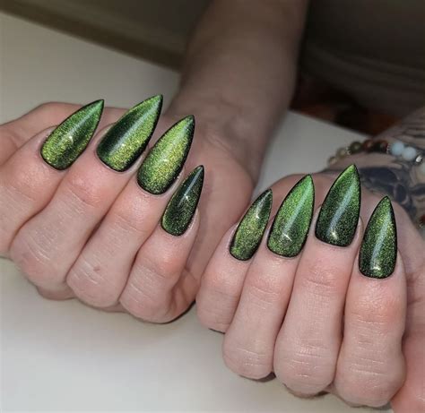 40 Cat-Eye Nails with Ideas to Inspire You - Parade