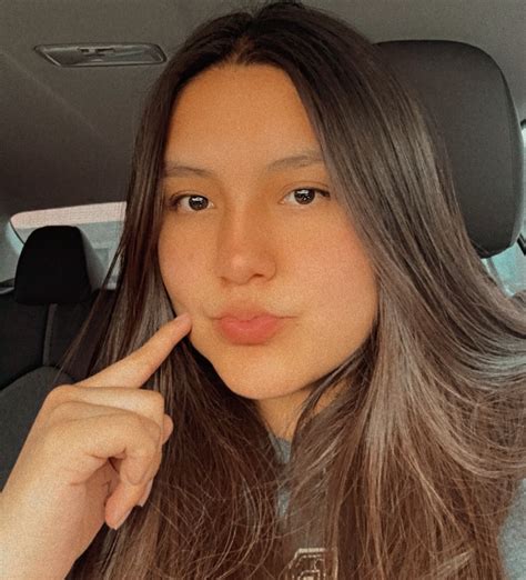 Kenisha Burnette (@kenisha_jeean) • Instagram photos and videos