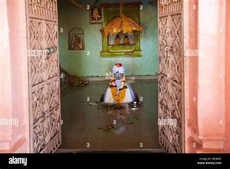 Idol of Sant Namdev in a temple, Narsi Namdev, Hingoli, Maharashtra, India Stock Photo - Alamy