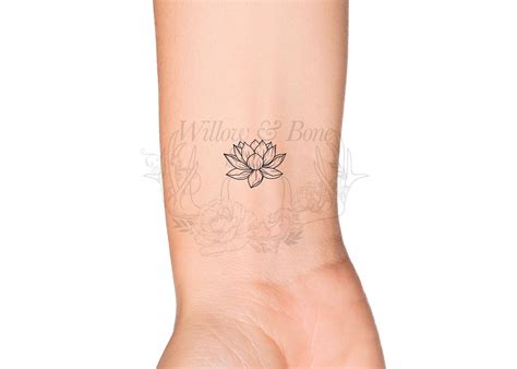 July Birth Month Flower: Water Lily Temporary Tattoo - Birth Flower