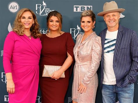 Three Members of Family Gospel Group The Nelons Killed in Plane Crash