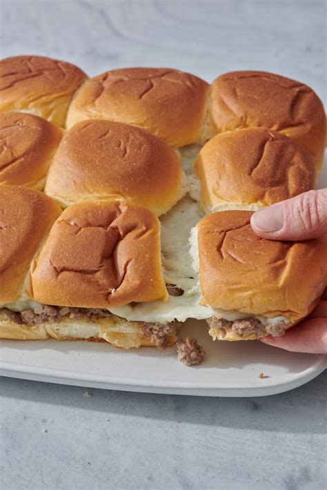 Easy Cheeseburger Sliders - Weelicious