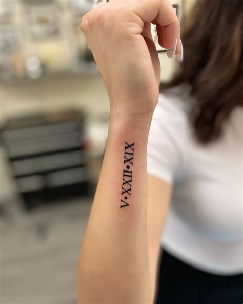 Roman Numeral 16 7