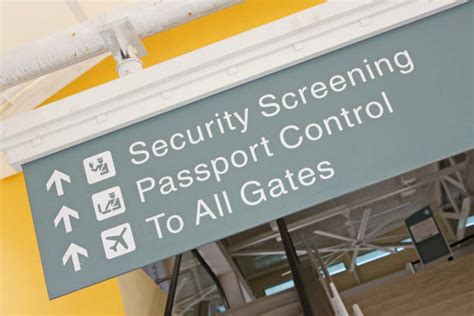 Best Airport Security Checkpoint Stock Photos, Pictures & Royalty-Free ...