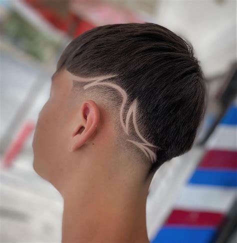 Low taper fade outline | V fade design, Low fade en v, A low fade