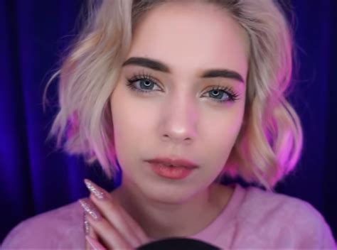Sirius Eyes ASMR - A Lovely and Caring Asmr Artist