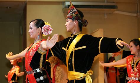 Sumazau Dance, the Cultural Symbol of Sabah - MySabah.com